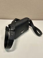 Prada 復刻版 黑色2VD065 單肩包 極簡百搭翻蓋款 輕便型男質感首選