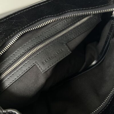 Balenciaga原單Le City黑色中號手袋 馬卡龍輕盈斜背包 春夏必備經典款