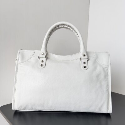 Balenciaga精品仿製Le City白色手袋全新回歸款 馬卡龍色系輕盈斜背百搭包