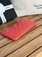 CHANEL精品仿製紅色菱格小手拿包經典Caviar皮革雙C標誌百搭時尚