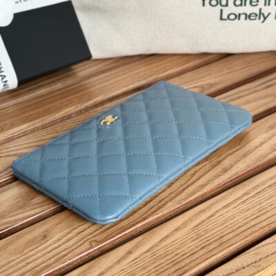 CHANEL復刻版藍色菱格手拿小包簡約質感Caviar皮輕奢隨行精品