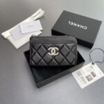 CHANEL復刻版絎縫卡包小拉鍊包銀色五金精緻輕巧進口皮革製