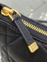 Dior精品仿製Miss Dior迷你水餃包黑色菱格小巧單肩包秋冬氣場感