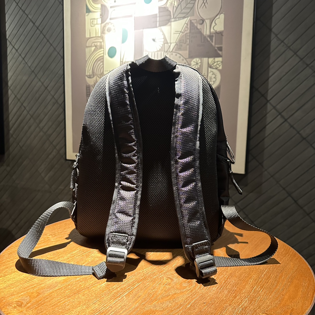 Balenciaga UNITY 中號雙肩包|黑色尼龍運動風背包|頂級一比一精品仿製