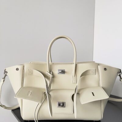 Balenciaga 米白小號 Bel Air 手袋 精品仿製 羊皮質感 翻蓋鎖扣肩背包