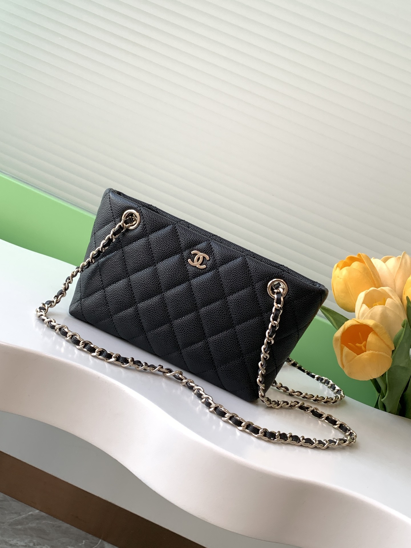 i1732875293_5905_7 Chanel 25C Mini Tote 黑金小號托特包|一比一精品仿製小香風包款