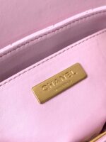 Chanel高仿復刻淺粉色金扣菱格翻蓋包 優雅手提鏈帶 時尚小香風百搭爆款