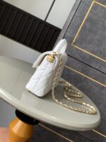 Chanel 精品仿製 白色金扣菱格翻蓋包 優雅手提鏈帶 時尚小香風百搭爆款