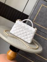 Chanel 精品仿製 白色金扣菱格翻蓋包 優雅手提鏈帶 時尚小香風百搭爆款
