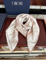 Dior高仿真絲絲巾2025新款氣質百搭女神款頂級捲邊時尚精品