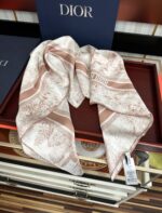 Dior高仿真絲絲巾2025新款氣質百搭女神款頂級捲邊時尚精品