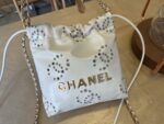 CHANEL白色22Bag 鏤空刺繡雙C迷你包 一比一精品 春夏新款AS3980