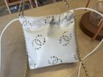 CHANEL白色22Bag 鏤空刺繡雙C迷你包 一比一精品 春夏新款AS3980