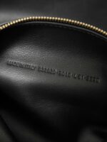 Balenciaga原單Carrie小號保齡球包全新弧形包身 優雅百搭雙提把輕巧時尚款
