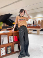 復古精品高仿Fendi 中古系列貼皮LOGO刺繡上衣卡其棕