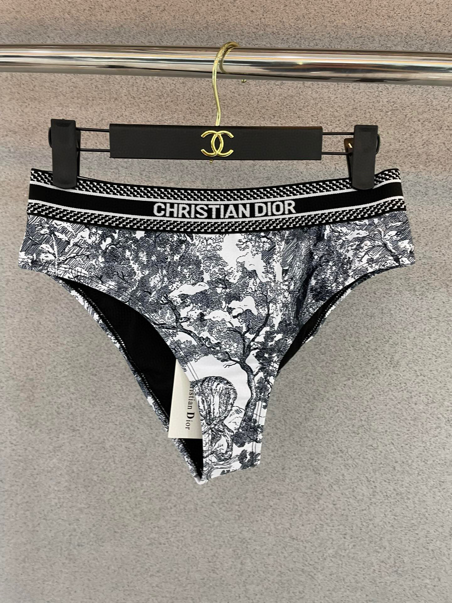 Dior精品仿製分體式泳衣顯瘦速乾時尚百搭海灘溫泉必備