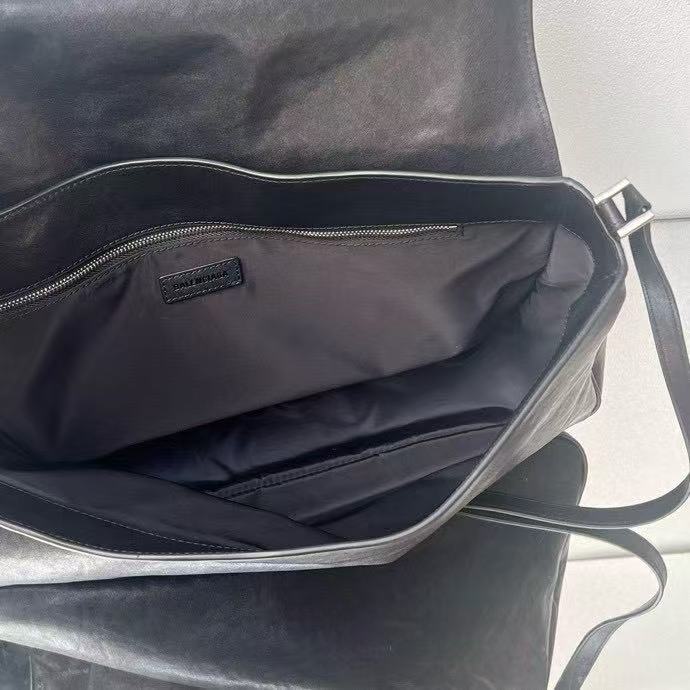 Balenciaga一比一Grungy黑色包 復古做舊褶皺經典款 松弛感時尚度假必備1115