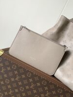 LV M13180 一比一Boundless手袋 灰色Mahina穿孔皮革托特包