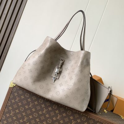 LV M13180 一比一Boundless手袋 灰色Mahina穿孔皮革托特包
