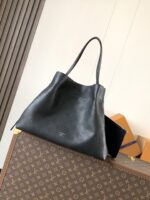 LV M13179 原單Mahina Boundless手袋 黑色穿孔皮革托特包