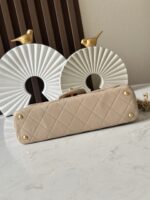 CHANEL復刻版杏色黑金Kelly包中號橫款春夏時尚百搭高級復古設計