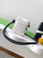 Chanel 精品仿製 康鵬黑熊貓 mini 相機包 黑配黑 雙C logo可愛小包AS6340