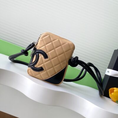 Chanel 原單康鵬黑熊貓 Mini 相機包 雙C logo百搭輕巧必收款AS6340