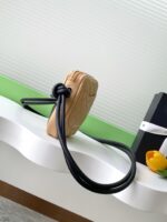 Chanel 原單康鵬黑熊貓 Mini 相機包 雙C logo百搭輕巧必收款AS6340