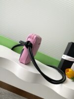 Chanel 精品仿製粉色康鵬黑熊貓 Mini 相機包 雙C logo超可愛AS6340