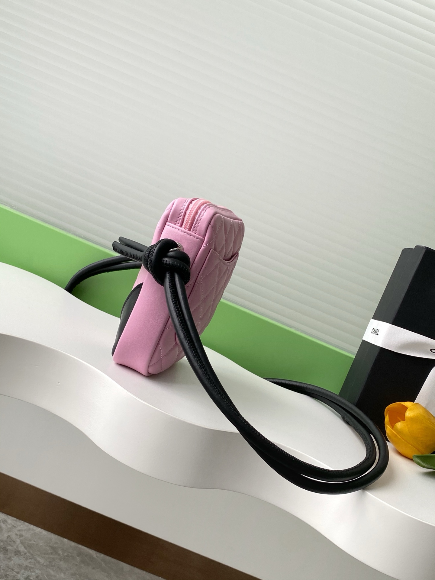Chanel 精品仿製粉色康鵬黑熊貓 Mini 相機包 雙C logo超可愛AS6340