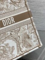 Dior 頂級原單 Book Tote 老虎刺繡包淺咖配色復古森林風大容量托特