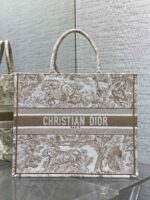 Dior 頂級原單 Book Tote 老虎刺繡包淺咖配色復古森林風大容量托特