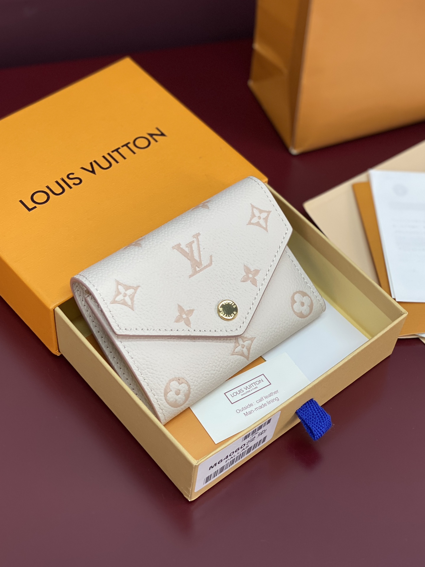 LV M64060 精品仿製浸染壓花信封式錢包|Monogram Empreinte皮革設計