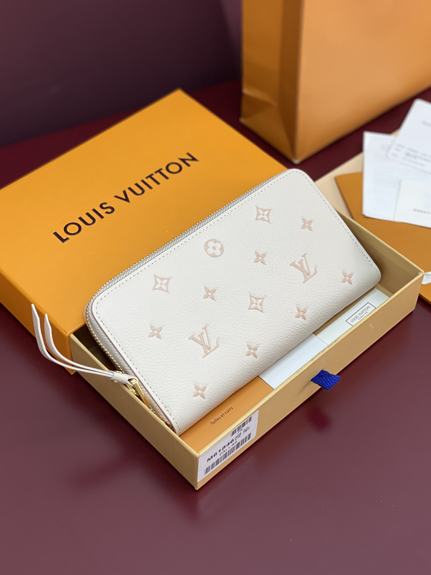 LV M61864 精品仿製Monogram Empreinte 浸染色壓花皮革拉鍊錢包