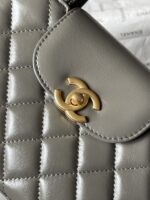 Chanel原單手提包灰色菱格金扣鏈條設計復古典雅小香風AS4416