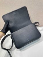 Prada 黑色原單精品 2VD075 新款郵差包 男士百搭磁扣肩背包