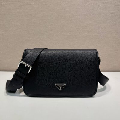 Prada 黑色原單精品 2VD075 新款郵差包 男士百搭磁扣肩背包