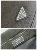 Prada 灰色精品仿製 2VD075 郵差包 磁扣設計 都會風男士百搭首選