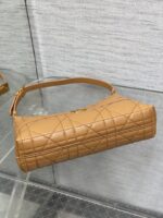 Dior一比一Miss Dior迷你水餃包焦糖色菱格單肩包秋冬質感必備