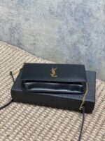 YSL 信封手機包 一比一精品 2025輕奢推薦 百搭首選 上身有型
