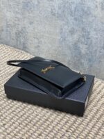 YSL 信封手機包 一比一精品 2025輕奢推薦 百搭首選 上身有型