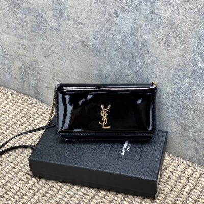 YSL頂級原單黑色漆皮信封手機包質感閃耀輕奢百搭優雅推薦635095