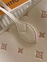 LV M14285 高仿 Neverfull MM 中號手袋｜奶油色 Monogram Empreinte 全皮提花購物袋