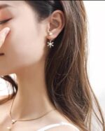 Dior 原單雪花耳環新品上市 一線大牌同款設計 氣質優雅冬日氛圍