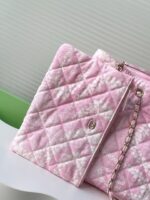 CHANEL一比一粉白配色沙灘包 甜美雙C菱格紋大容量托特 夏日限定風格AS5429