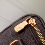 LV M13614一比一Easy Pouch巧克力棕色手拿包 金屬鏈條精緻百搭風