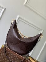 LV M14042 精品仿製Loop Hobo巧克力色肩背包 金鍊點綴高貴優雅
