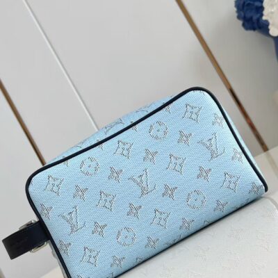 LV 復刻Locker Dopp Kit男士盥洗包 復古格紋新風格設計感出眾