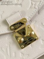 LV A貨Pochette Métis East West 沙色手袋 摩登鎖扣設計 M46595