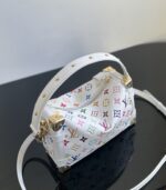 LV精品仿製白三彩Side Trunk中號手袋復古盒型設計時髦吸睛